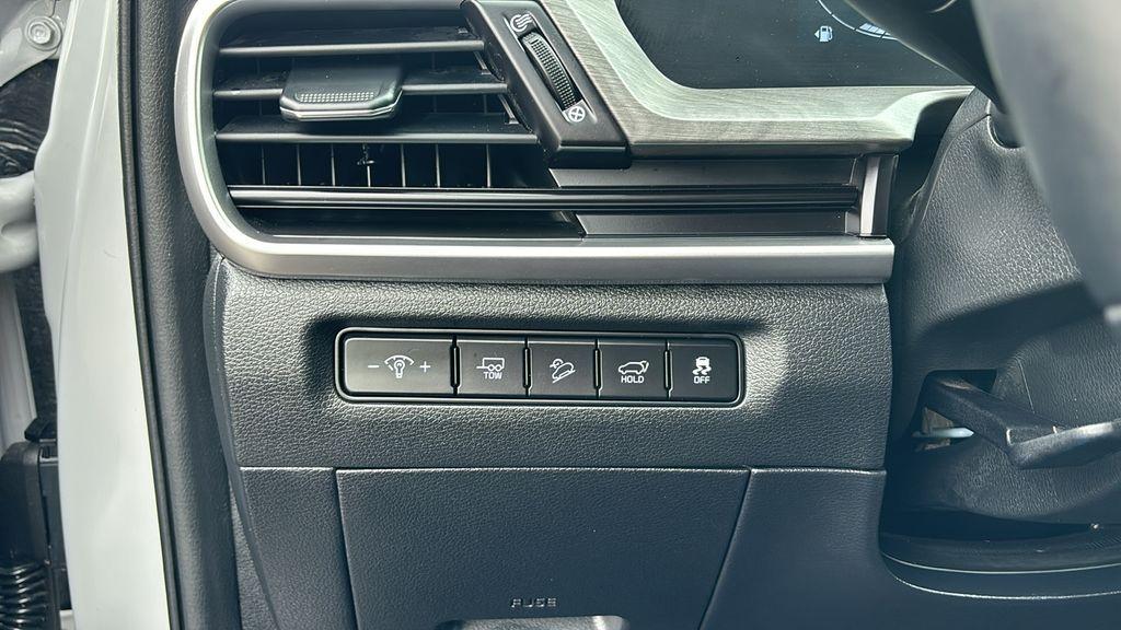 used 2025 Kia Telluride car, priced at $47,379