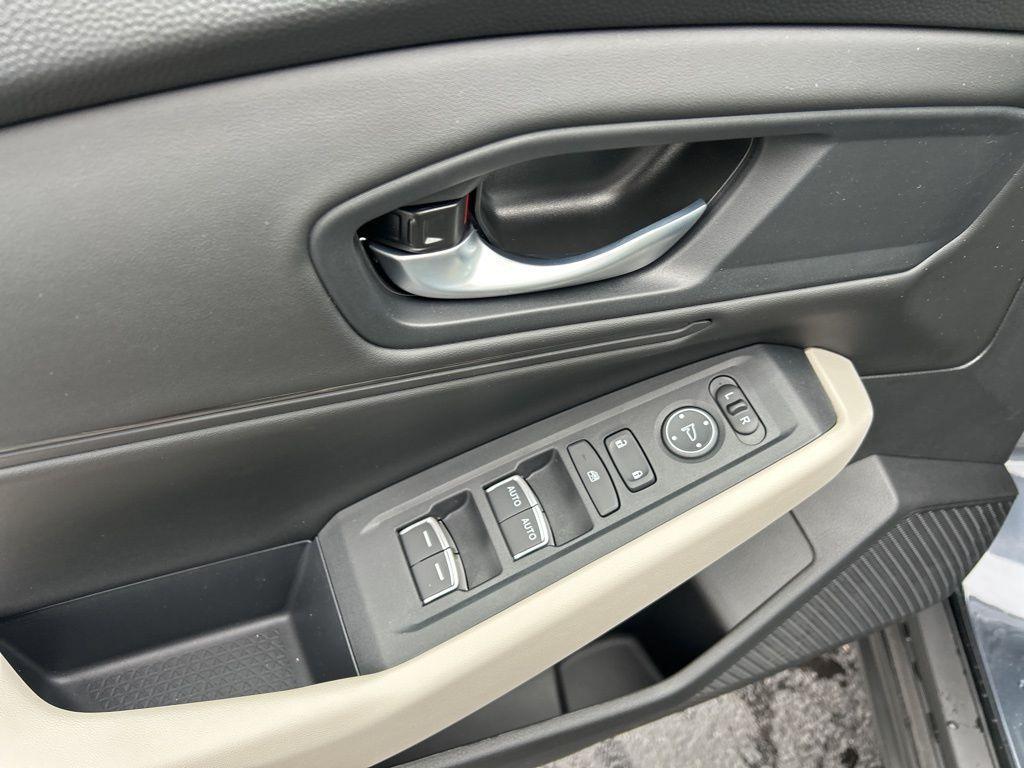 new 2025 Honda Accord car, priced at $30,619