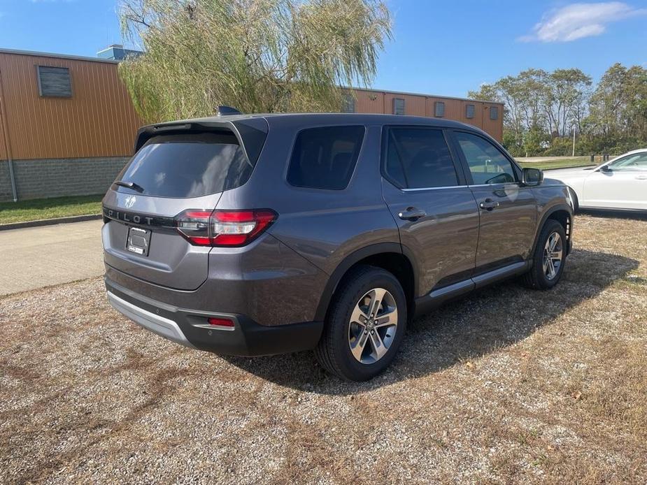 new 2025 Honda Pilot car, priced at $46,475