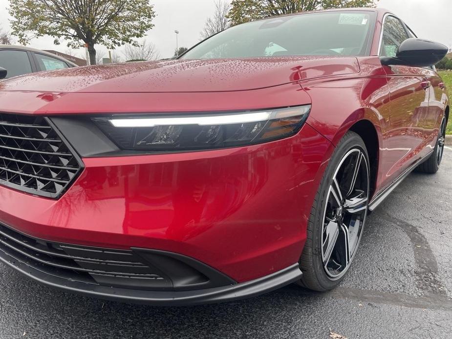 new 2025 Honda Accord Hybrid car, priced at $35,205