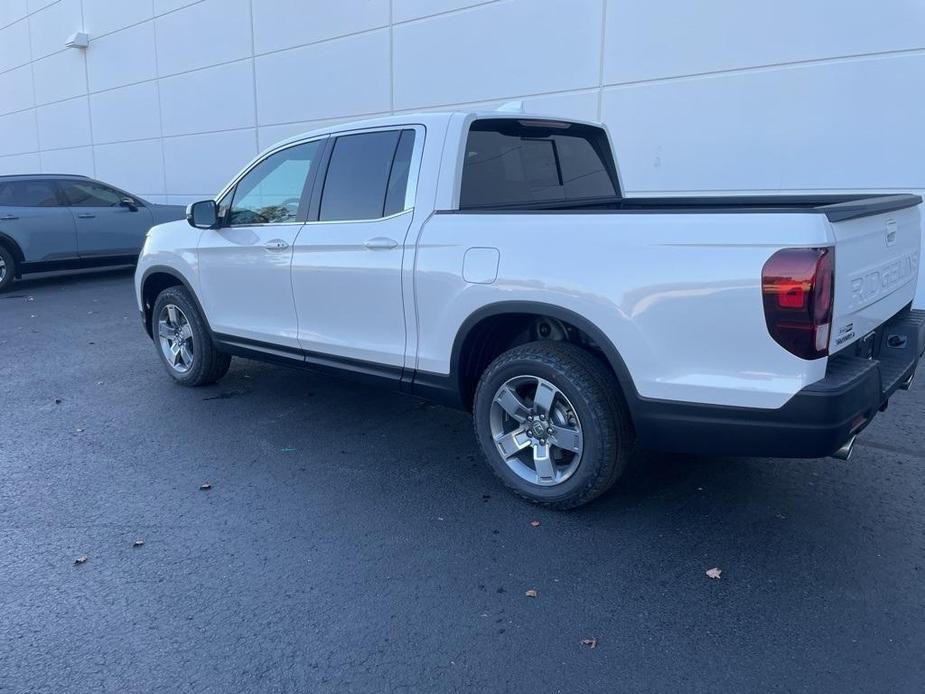 new 2025 Honda Ridgeline car, priced at $43,830