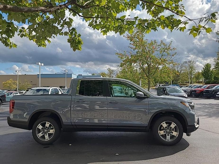 new 2025 Honda Ridgeline car, priced at $43,580