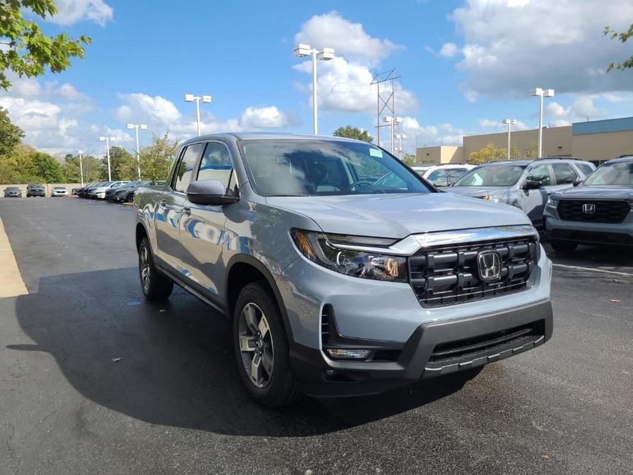 new 2025 Honda Ridgeline car, priced at $43,580