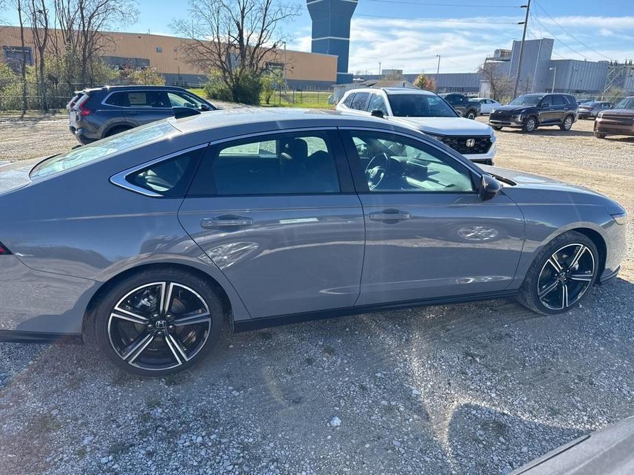 new 2025 Honda Accord Hybrid car, priced at $35,205