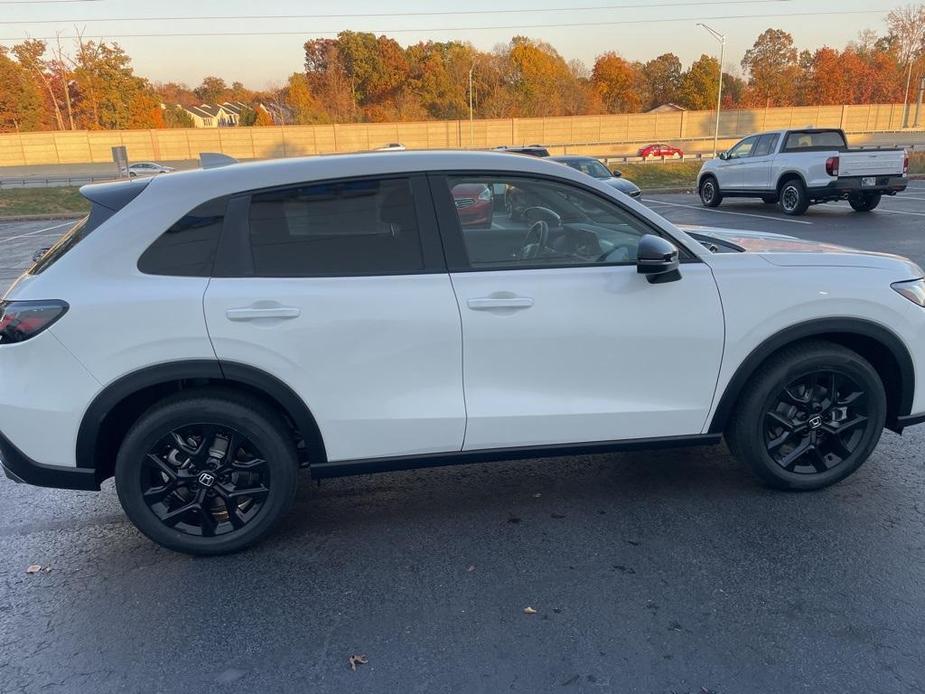 new 2025 Honda HR-V car, priced at $30,555