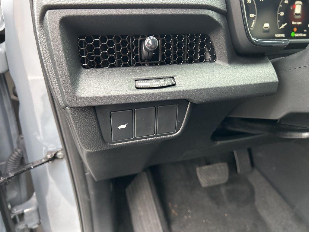 new 2026 Honda CR-V Hybrid car, priced at $40,910