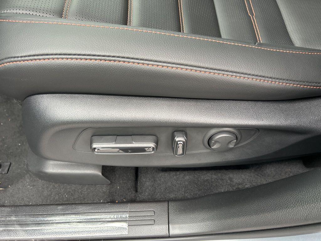 new 2026 Honda CR-V Hybrid car, priced at $40,910