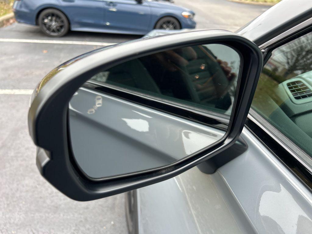 new 2026 Honda CR-V Hybrid car, priced at $40,910