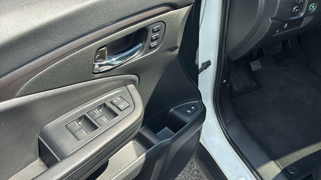 used 2020 Honda Passport car, priced at $24,047