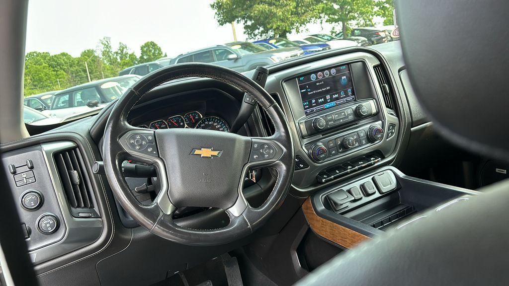 used 2018 Chevrolet Silverado 1500 car, priced at $27,885