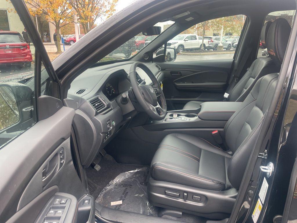 new 2025 Honda Ridgeline car, priced at $44,791