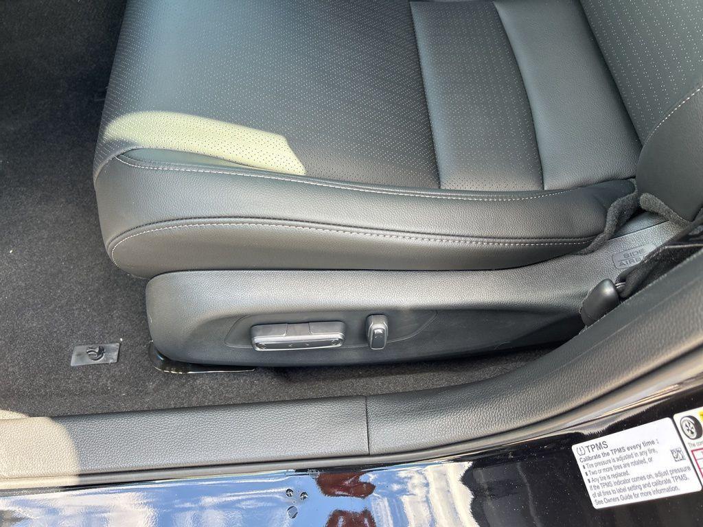 new 2026 Honda Civic Hybrid car, priced at $33,213