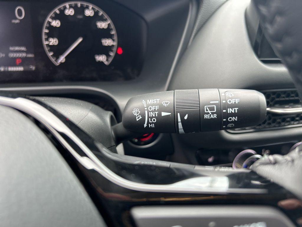 new 2025 Honda HR-V car, priced at $33,050