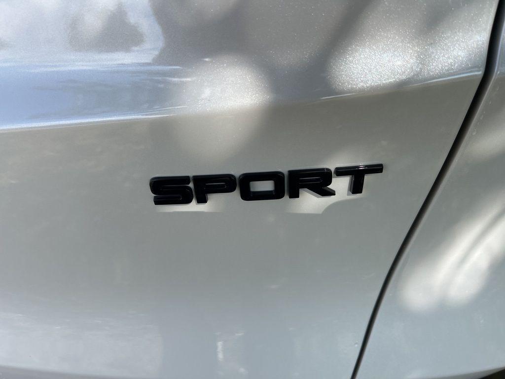 new 2026 Honda CR-V Hybrid car, priced at $40,615