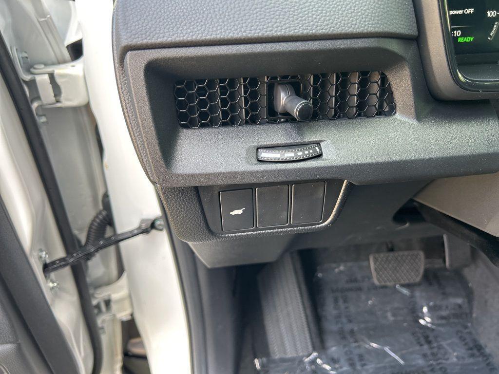 new 2026 Honda CR-V Hybrid car, priced at $40,615