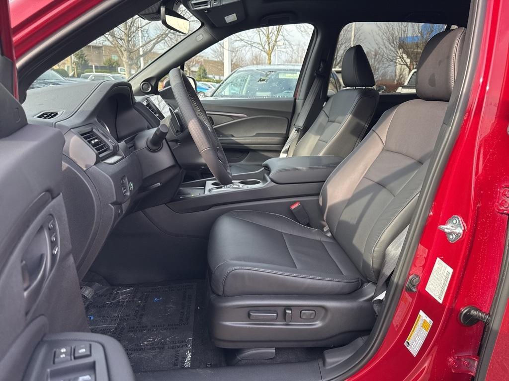 new 2025 Honda Passport car, priced at $42,750