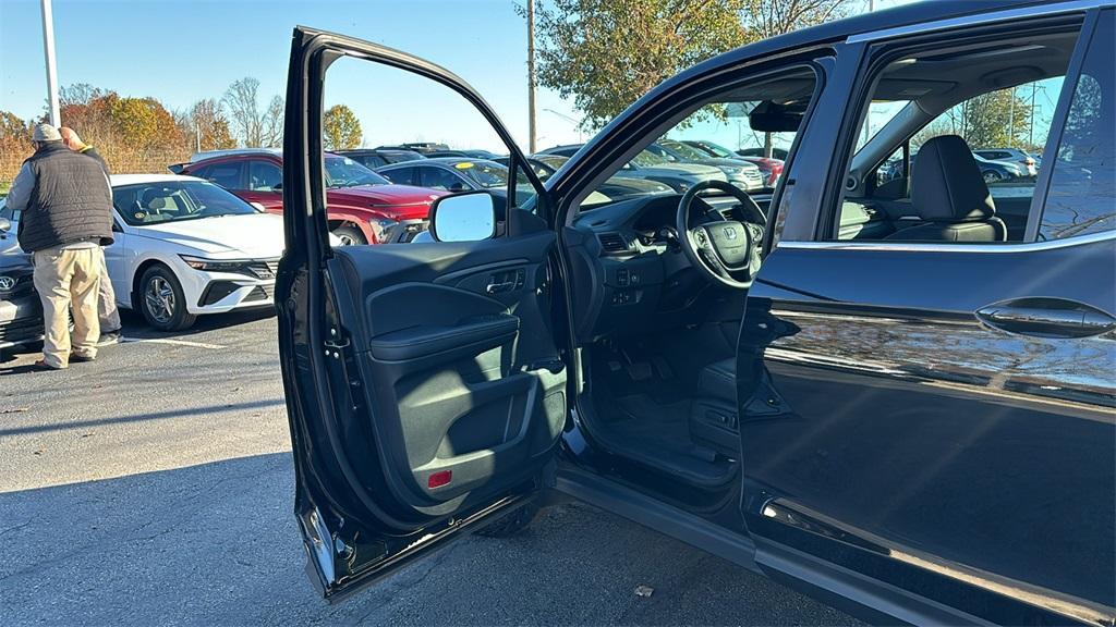 used 2023 Honda Ridgeline car, priced at $37,023