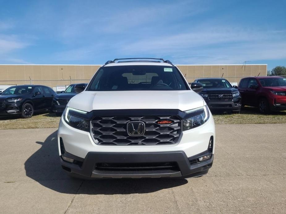 new 2025 Honda Passport car, priced at $45,995