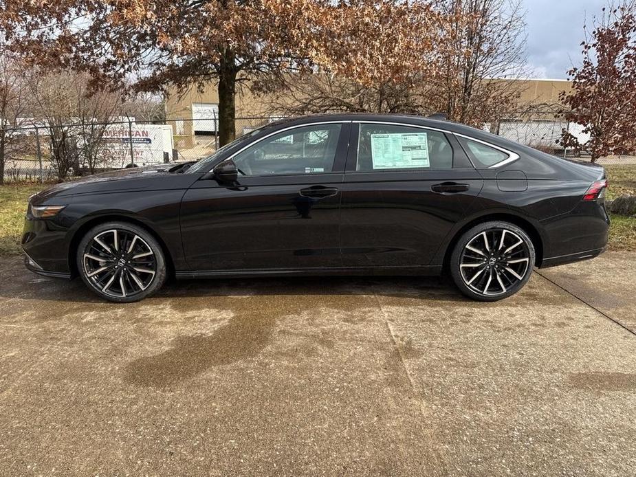 new 2025 Honda Accord Hybrid car, priced at $40,395