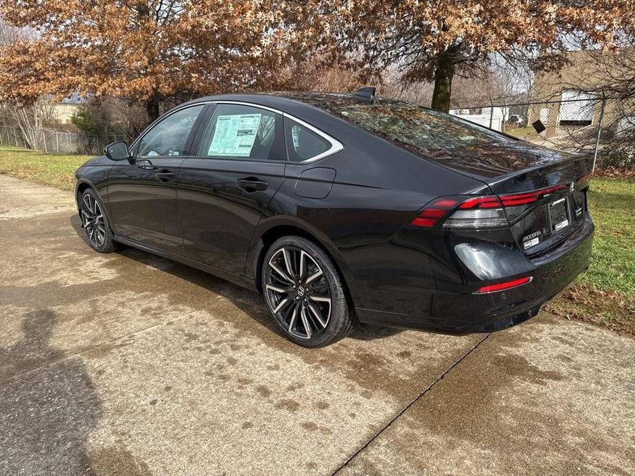 new 2025 Honda Accord Hybrid car, priced at $40,395