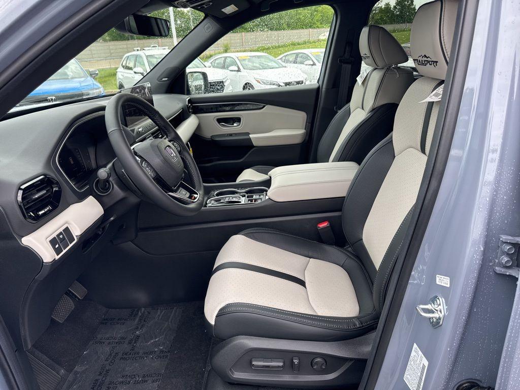 new 2026 Honda Passport car, priced at $55,555