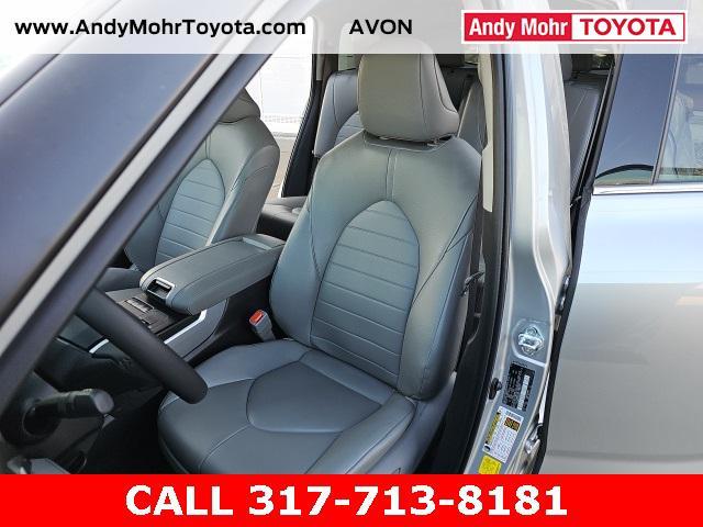 used 2022 Toyota Highlander Hybrid car, priced at $34,712