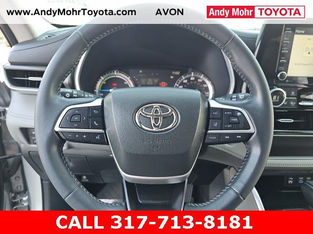 used 2022 Toyota Highlander Hybrid car, priced at $34,712