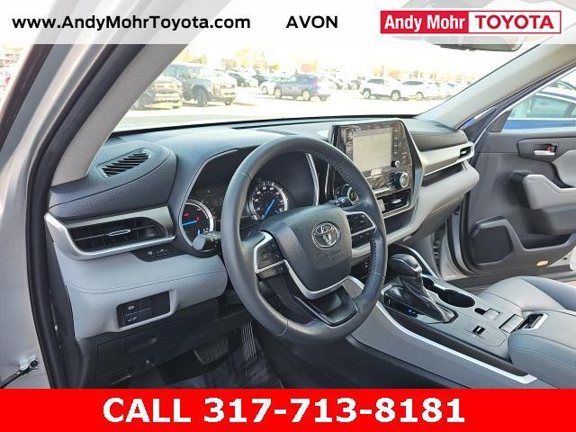 used 2022 Toyota Highlander Hybrid car, priced at $34,712