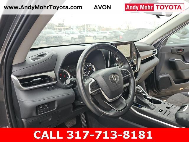 used 2023 Toyota Highlander car, priced at $34,019