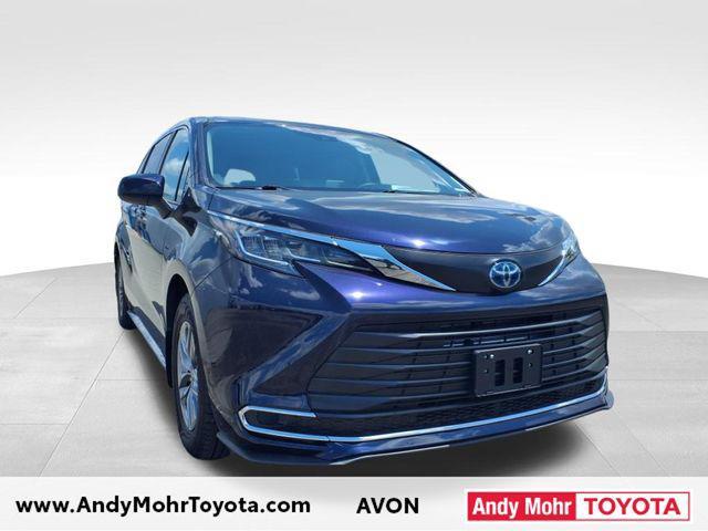 used 2022 Toyota Sienna car, priced at $40,629