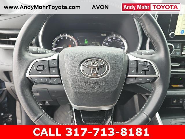 used 2024 Toyota Highlander car, priced at $44,500