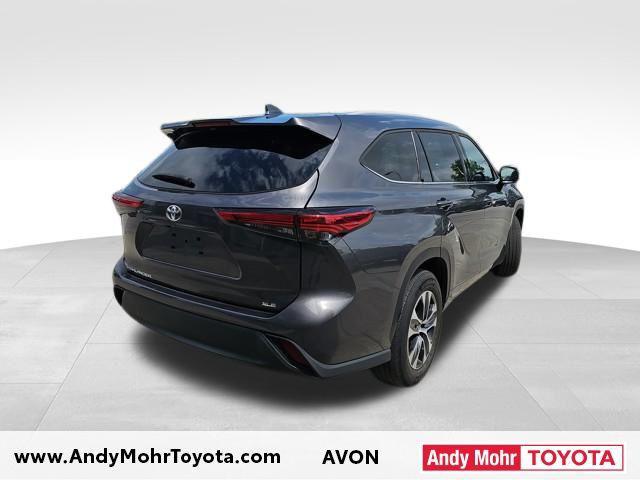 used 2022 Toyota Highlander car, priced at $35,717