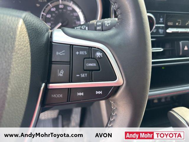 used 2024 Toyota Highlander car, priced at $42,344