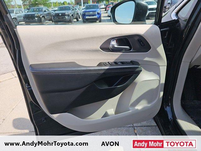 used 2022 Chrysler Pacifica car, priced at $22,120