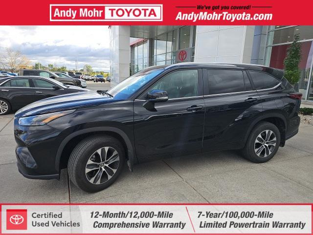 used 2024 Toyota Highlander car, priced at $42,077