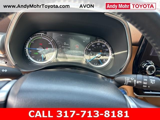 used 2022 Toyota Highlander Hybrid car, priced at $45,911