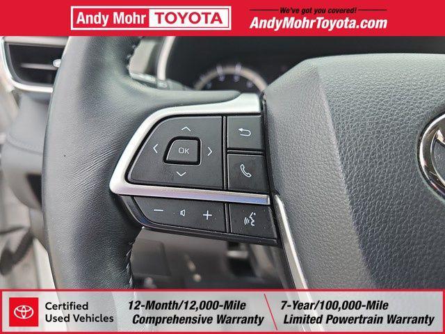 used 2022 Toyota Highlander car, priced at $41,534