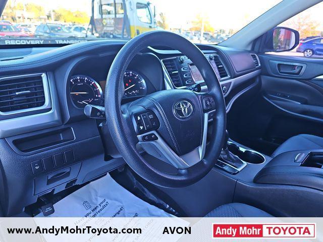 used 2014 Toyota Highlander car, priced at $17,171