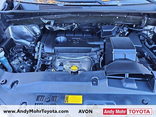used 2014 Toyota Highlander car, priced at $17,171