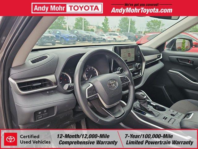 used 2024 Toyota Highlander car, priced at $38,649