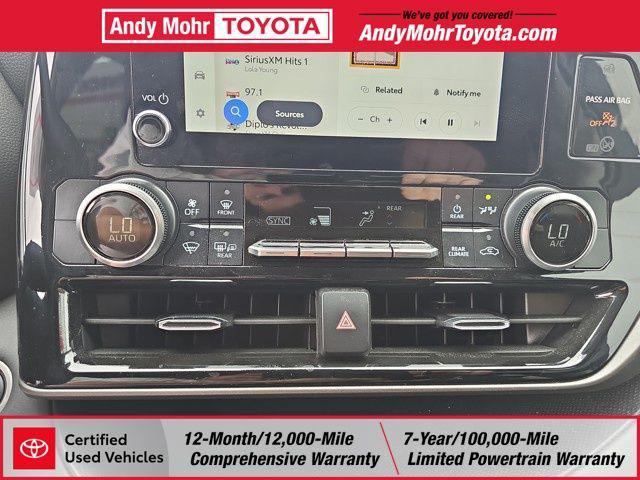used 2024 Toyota Highlander car, priced at $38,649