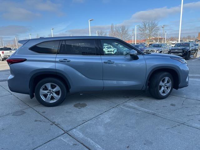 used 2021 Toyota Highlander car, priced at $30,000