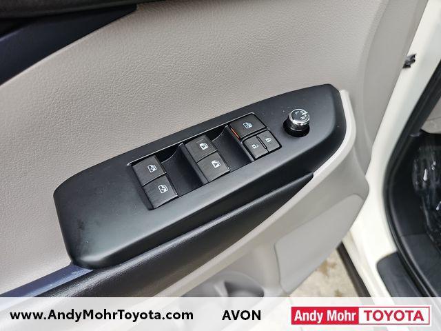 used 2017 Toyota Highlander car, priced at $22,432