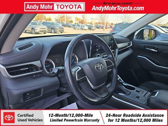 used 2022 Toyota Highlander Hybrid car, priced at $32,075