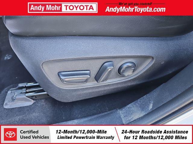 used 2022 Toyota Highlander Hybrid car, priced at $32,075