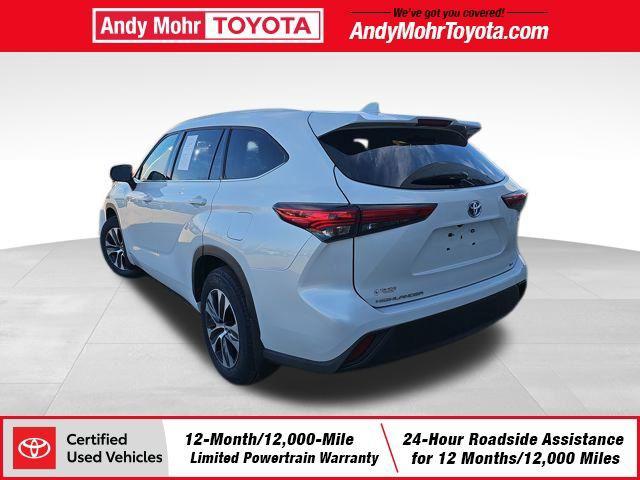 used 2022 Toyota Highlander Hybrid car, priced at $32,075