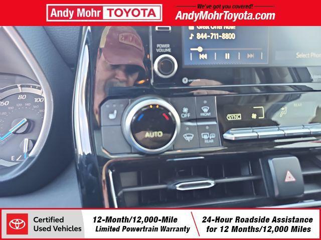 used 2022 Toyota Highlander Hybrid car, priced at $32,075