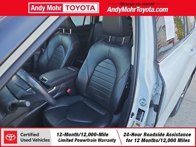 used 2022 Toyota Highlander Hybrid car, priced at $32,075