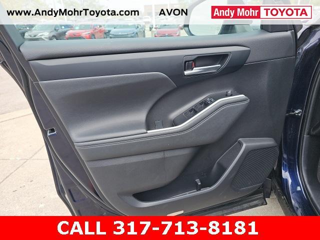 used 2023 Toyota Highlander car, priced at $39,967