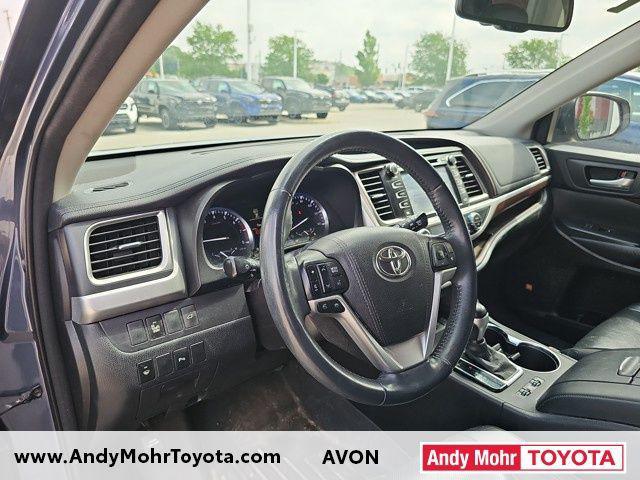 used 2015 Toyota Highlander car, priced at $16,421